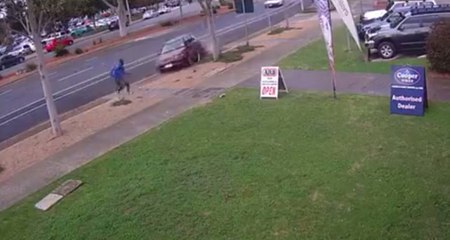 O Kaçtı, Araç Kovaladı!