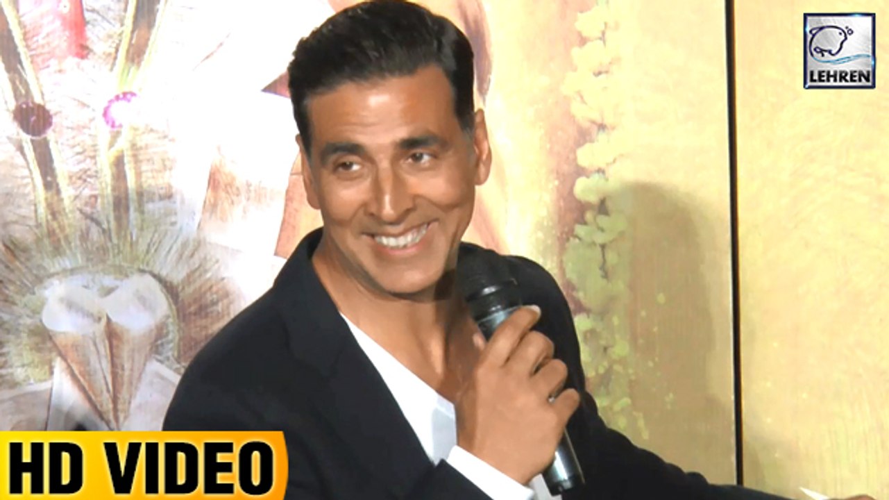 Akshay Kumar Trolls A Reporter For Not Doing A Romantic Movies