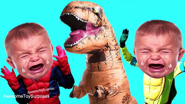 И атака Детка ребенок плач динозавр гигант в в в в жизнь ниндзя реальная человек-паук