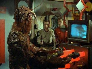 Voyage To The Bottom Of The Sea S04E16 The Lobster Man