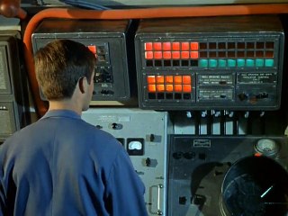 Voyage To The Bottom Of The Sea S04E12 Blow Up