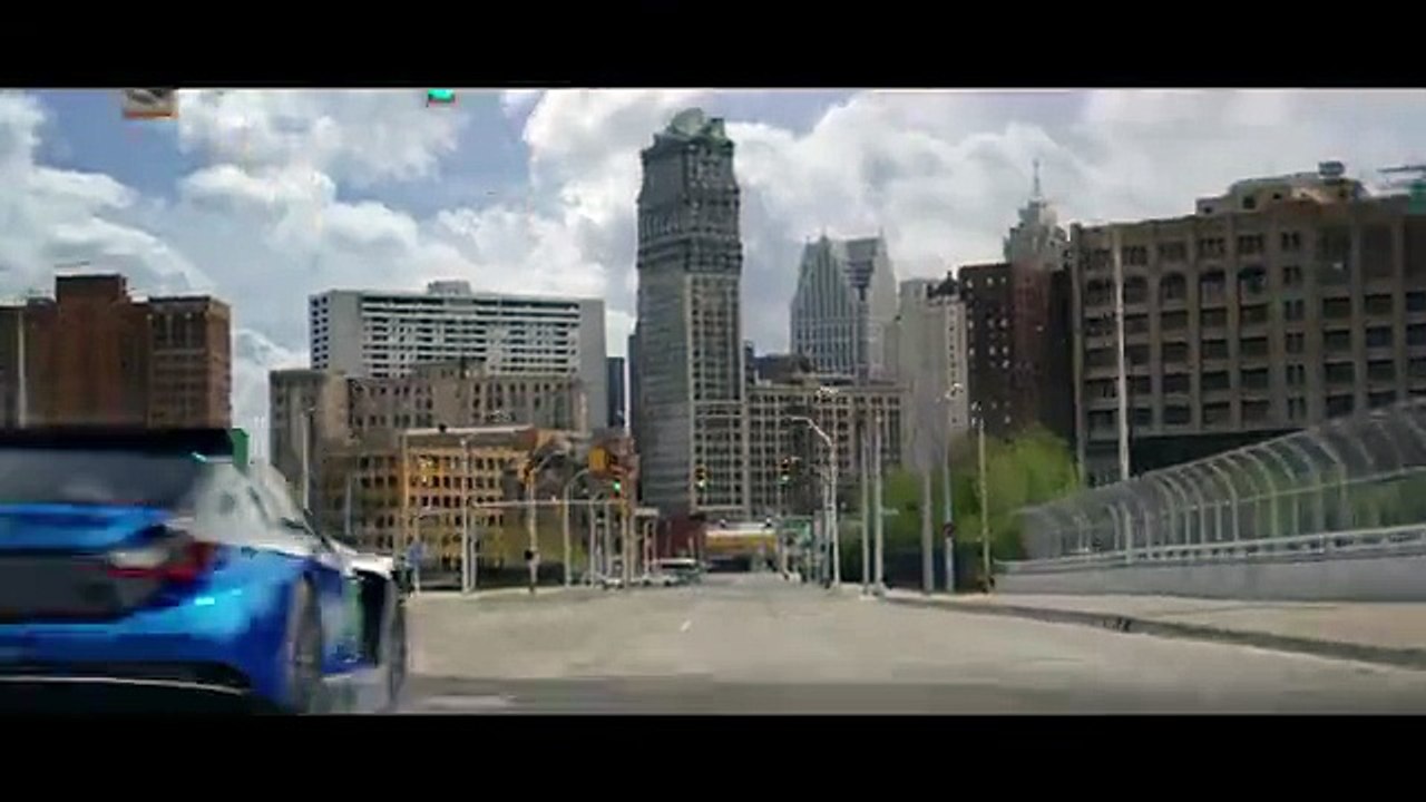 Shark jumps aboard boat off Long Island coast  Daily Mail Online