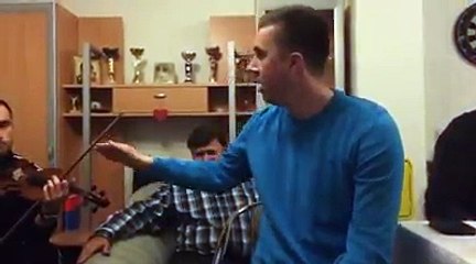 Paćo i Dražen // Pjesma Vujičićima..