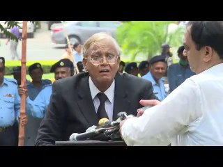 Funniest Thing of PMLN Supporters outside Supreme Court