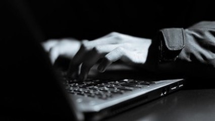 Yahoo! sofre ataque de hackers novamente