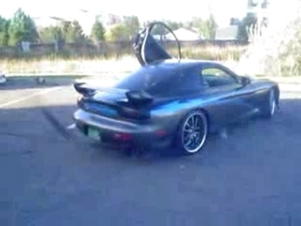 RX-7 cracheuse de flammes