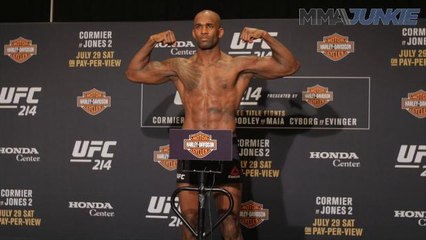 UFC 214 official weigh-in highlight