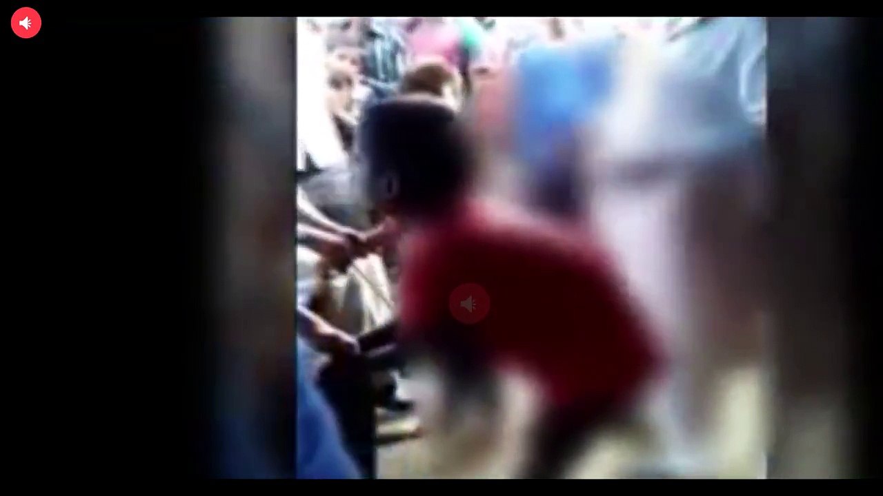 Camera ने कर दी पुलिस वालो की दरिन्दगी  viral!!