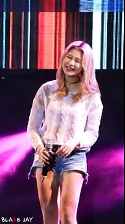 Beautiful korean Girl sexy dance in K-Pop - No Way Out