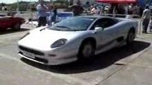 Beautiful Jaguar XJ220