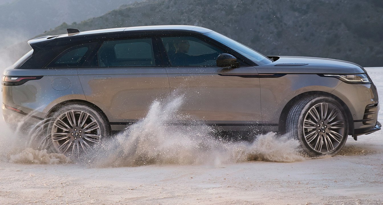 2018 Range Rover VELAR VS Rolls Royce PHANTOM