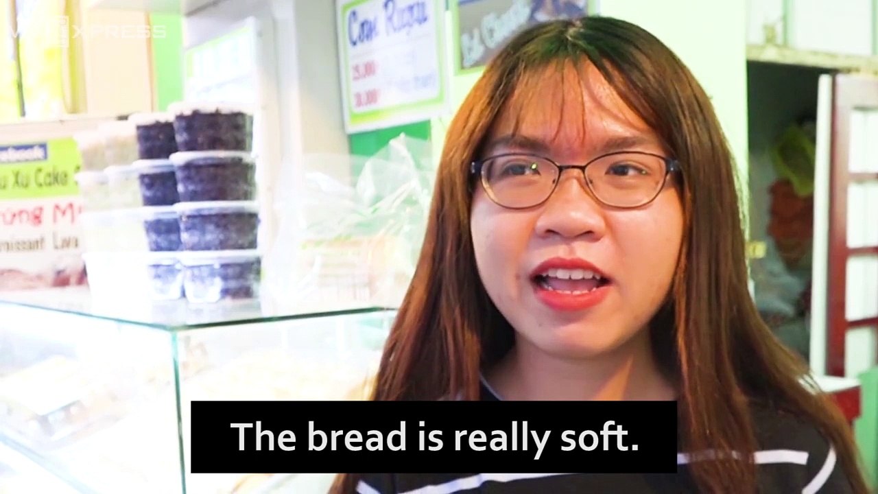 Cheese lava bread hits Ho Chi Minh City