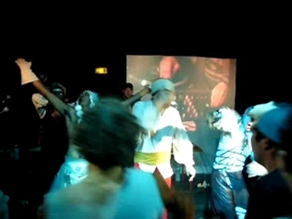 curse ov dialect paris oct 07