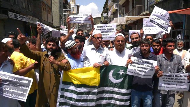 Kashmir: Protests as Indian soldiers granted bail after killings