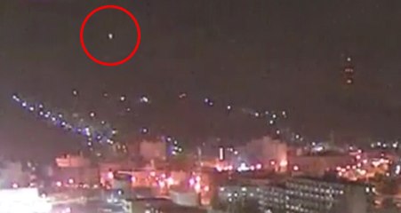 Kuzey Kore'nin Fırlattığı Füzenin Japonya Kıyısı Açıklarına Düştüğü An