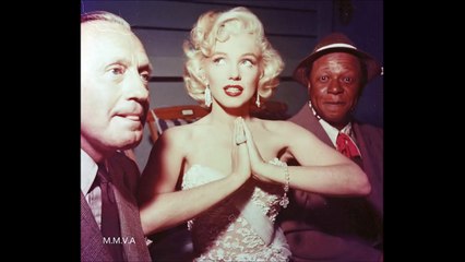 Marilyn Monroe Talking With Jack Benny In 1953 About Her New Movie