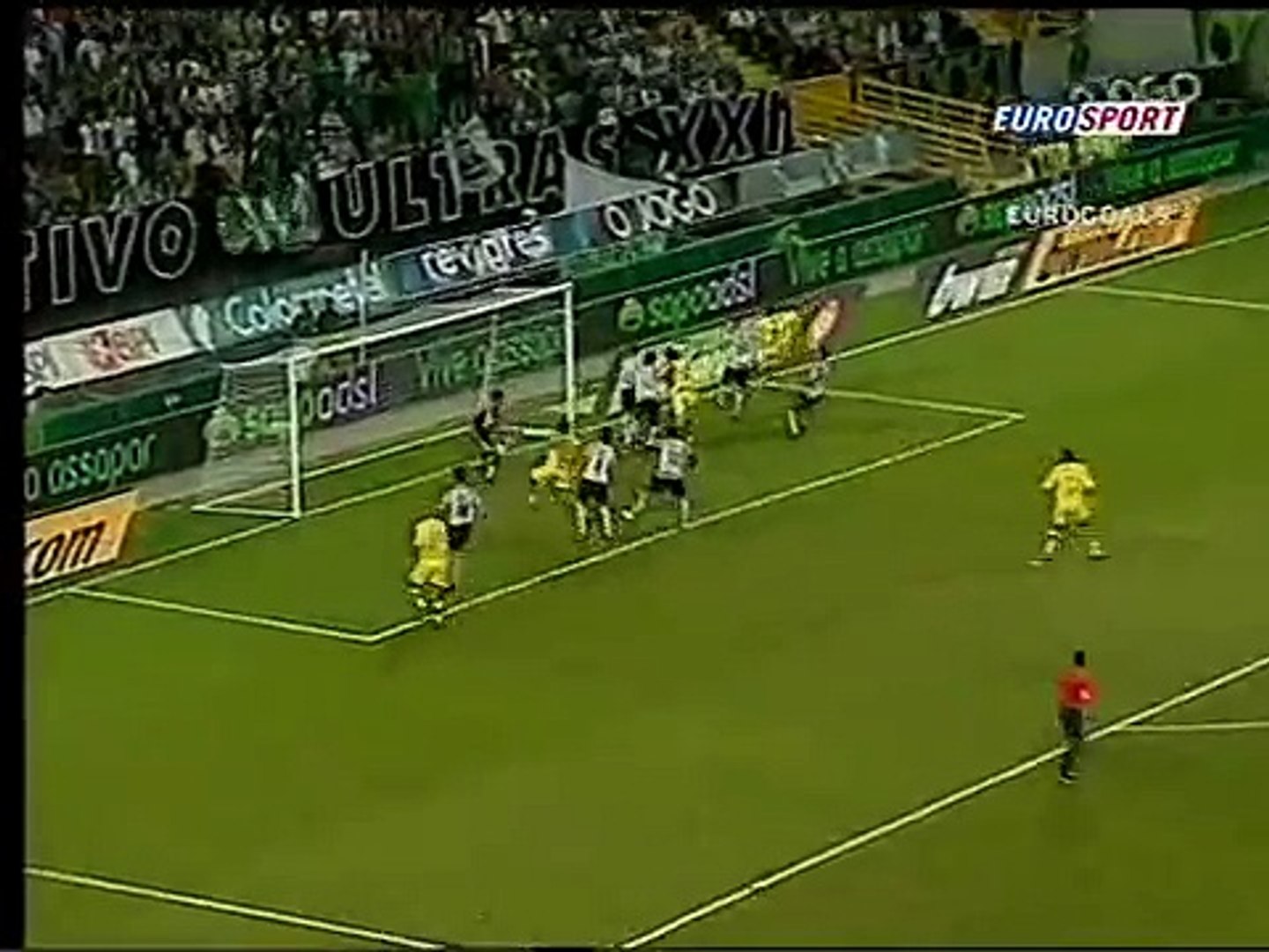 Imagem ilustrativa sobre Sporting perde gol de mão e volta 0-0 após VAR, Famalicão deixa o estádio sem pontos