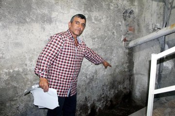 Belediye Başkanına Dışkısıyla Saldırdı