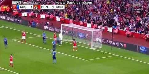 Theo Walcott Second Goal ~ Arsenal vs Benfica 2-1