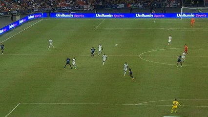 ICC - Kondogbia marque un but incroyable... contre son camp