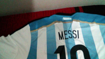 Comparativo Camisa da Espanha 2014 Oficial x Camisa da Argentina 2014 Suposta Réplica