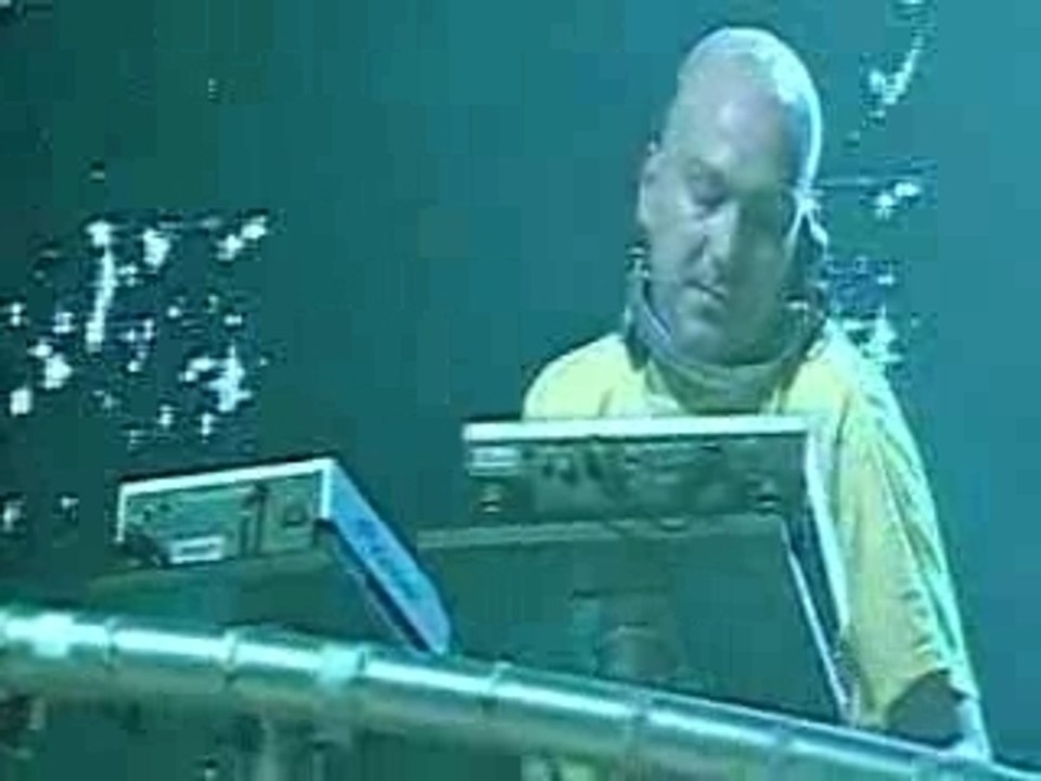 Jan Wayne ft Charlene - Ready To Fly (Live Planet Pop 2005)