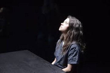 Orphan Black Season 5 Episode 8 ("Ease For Idle Millionaires") HQ