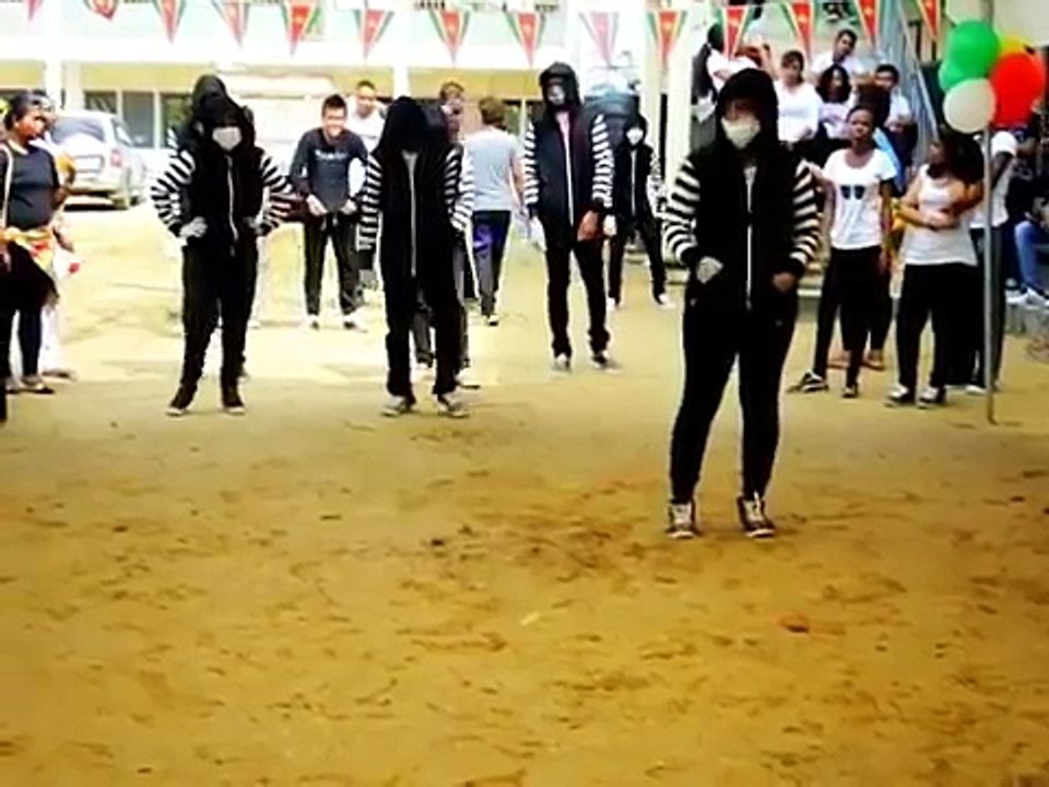 Scholengemeenschaptamanredjo - dance act part 1