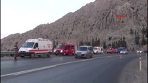 Konya - Otomobil, 100 Metrelik Yamaçtan Yuvarlandı 2 Ölü, 2 Yaralı