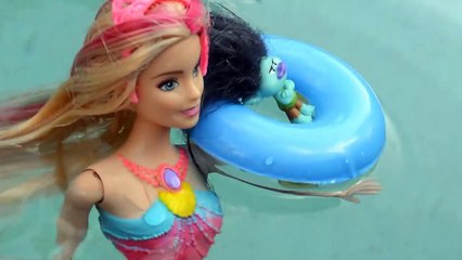 Download Video: Y Ana bailando muñecas congelado ir películas palomitas de maiz el para niños pequeños juguetes televisión Elsa trolls barbie