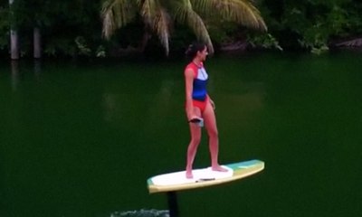 Terbang di Atas Air Siapa Takut?