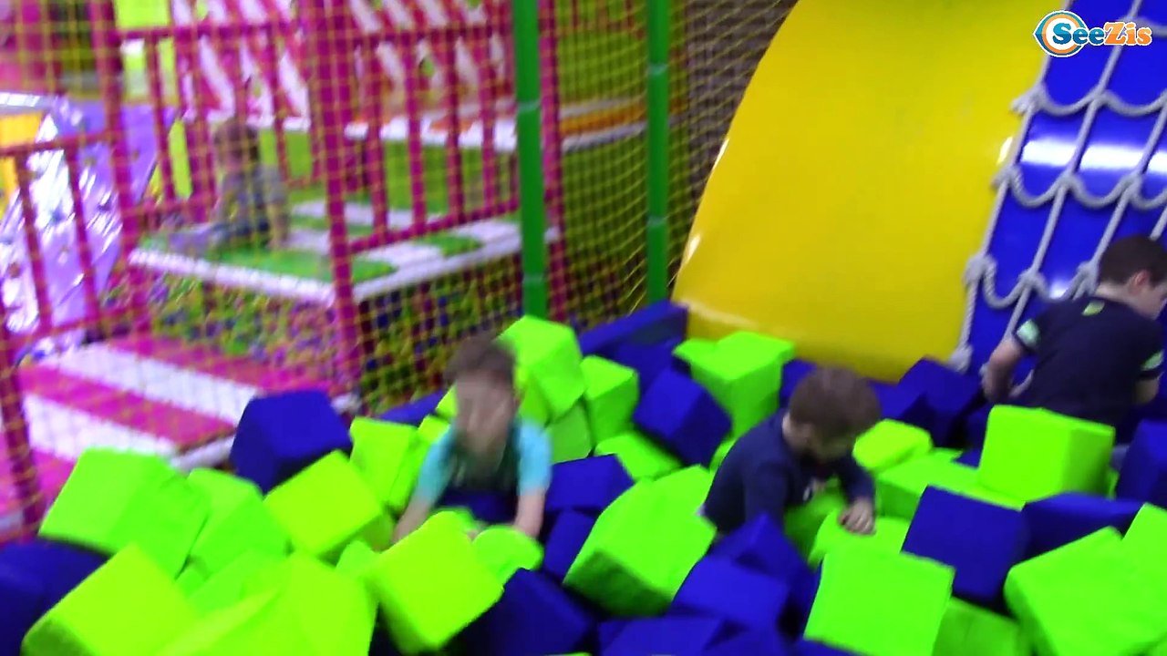 ВЛОГ Развлекательный Центр для Детей Прыгаем на батутах