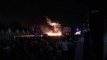 Un immense feu ravage la scène d'un festival près de Barcelone