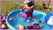 Et bébé balle bain poupée amusement amusement sirène fosse la tour jouets avec Trampoline moana thomas