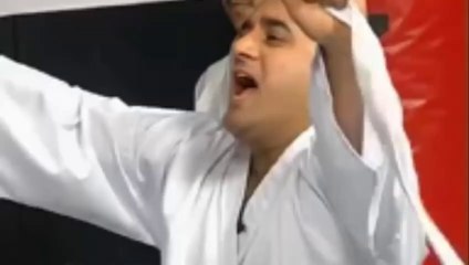 مدرب كاراتيه ضربوه المتدربين عنده