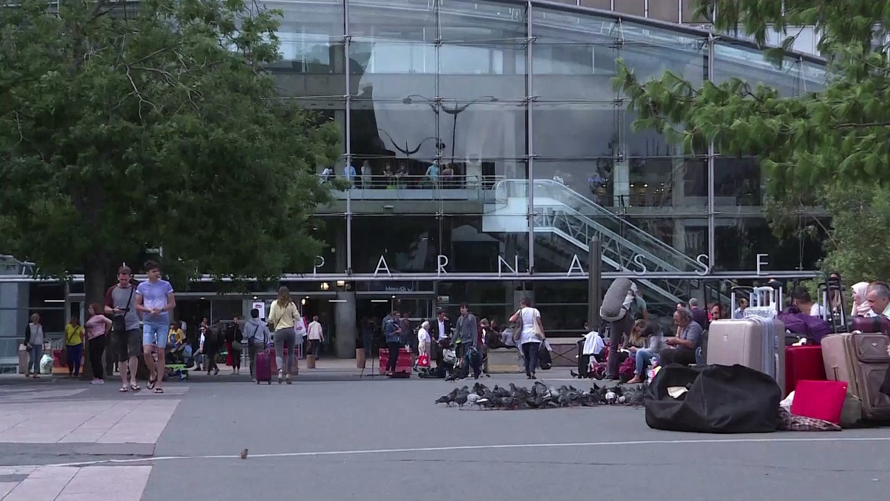 La gare Montparnasse totalement paralysée