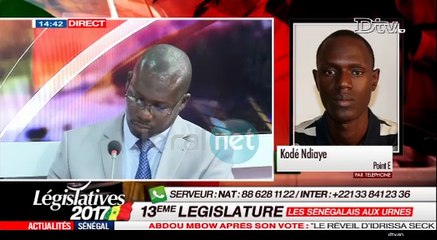 Me Abdoulaye Wade demande à ses militants de rester dans les centres de vote pour surveiller le scrutin