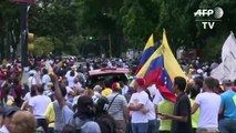 Venezuela: Reprimen opositores durante elección de Constituyente