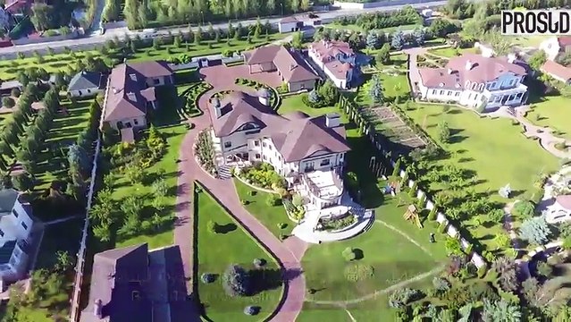 ВНИМАНИЕ! Вот он - самый богатый прокурор Украины, роскошь его имения ошеломила всю Европу, он сам в шоке от своего бога