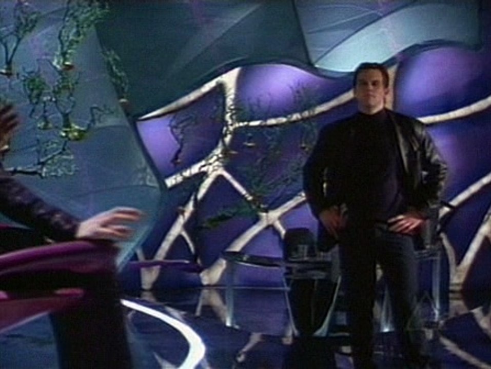 Earth Final Conflict S02E15 Friendly Fire