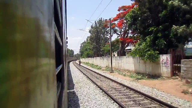 ED WAP-4 YPR - HWH Duronto blasts Whitefield !!!