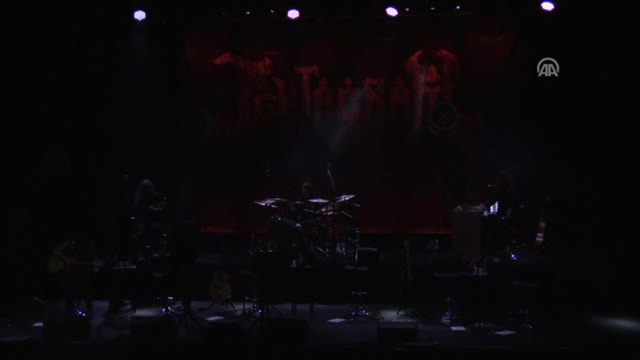 Pentagram 30. Yılında Sevenleriyle Buluştu