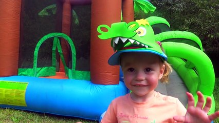 Маша и Медведь ВОДНЫЙ БАТУТ с бассейном и сюрпризом Мультфильм Новые сериии МАША и МЕДВЕД