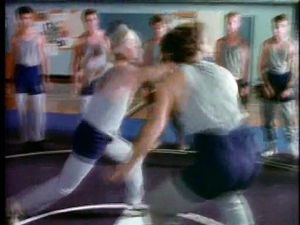 21 Jump Street S04E22 Shirts and Skins