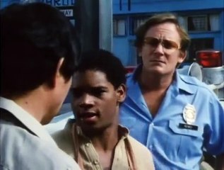 Hill Street Blues S06E04 İn The Belly Of The Bus