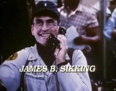 Hill Street Blues S07E19 Days Of Swine And Roses