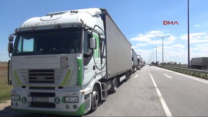 Edirne Kapıkule'de Gurbetçi Yoğunluğu Sürüyor