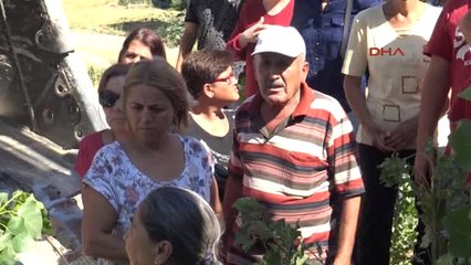 Antalya Parka Otopark Yapılmasını Istemeyen Mahalleliye Müdahale