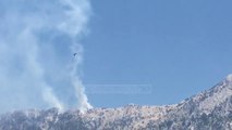 I derdhet uji, helikopteri për shuarjen e zjarrit bën xhiro - Top Channel Albania - News - Lajme