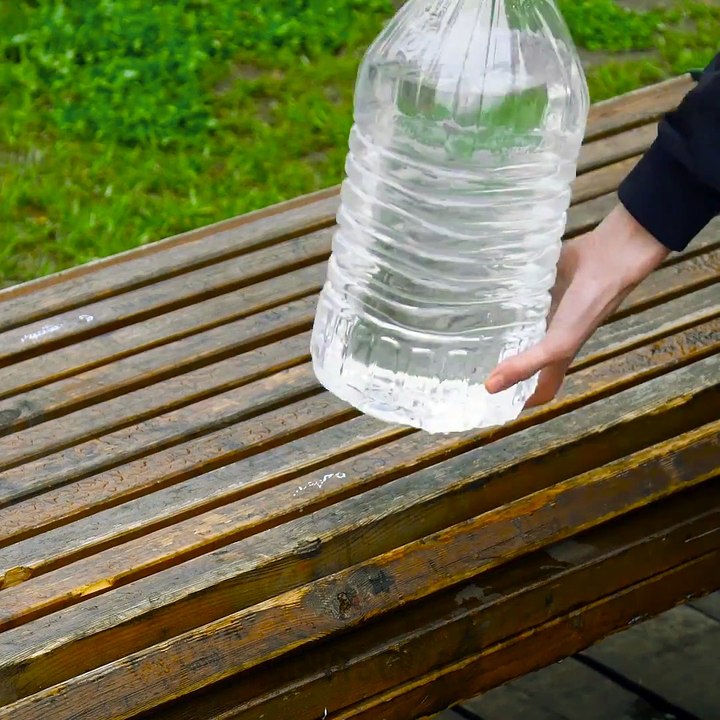 Bright Side - Smart plastic bottle hacks. I won't throw...